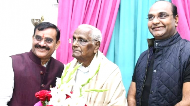 वे संबंधों को सदैव जीवन्त रखते हैं